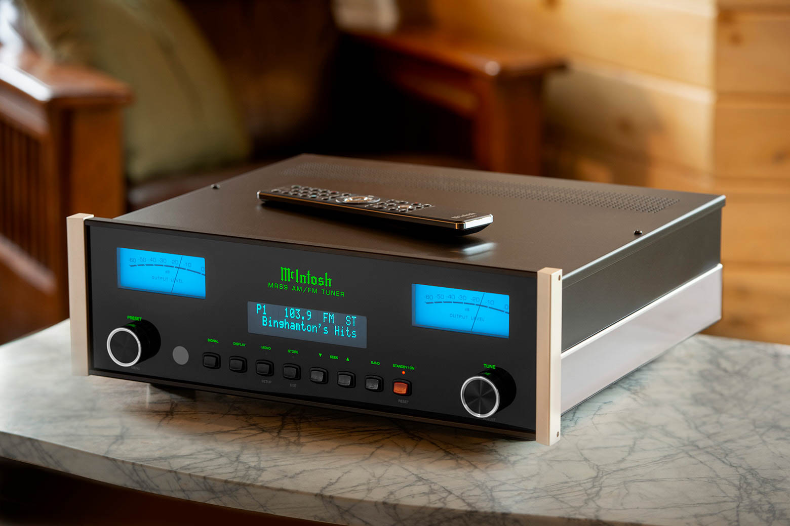 MR89 AM/FM Tuner